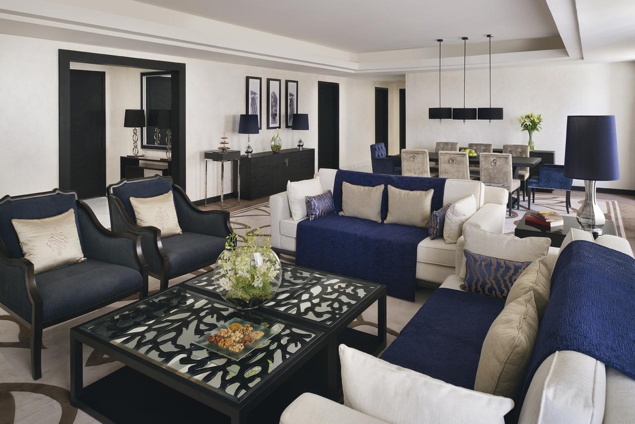Voco - Riyadh, An Ihg Hotel - فندق فوكو الرياض, احدى فنادق مجموعة إنتركونتيننتال Екстериор снимка A suite at the Jumeirah Emirates Towers Hotel
