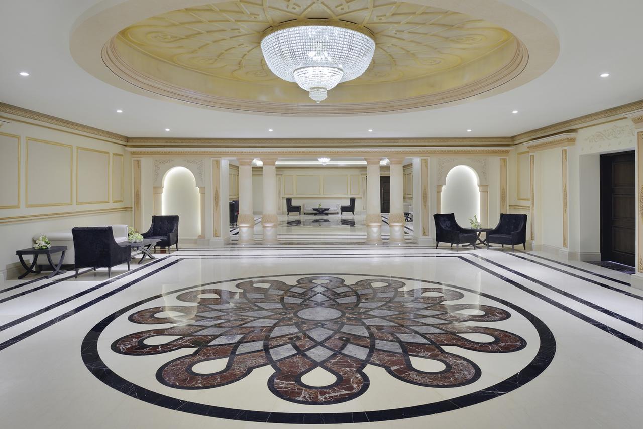 Voco - Riyadh, An Ihg Hotel - فندق فوكو الرياض, احدى فنادق مجموعة إنتركونتيننتال Екстериор снимка Lobby