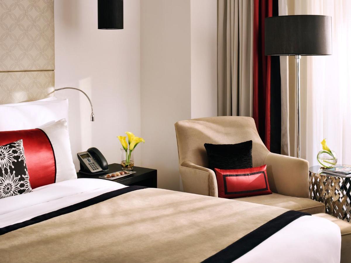 Voco - Riyadh, An Ihg Hotel - فندق فوكو الرياض, احدى فنادق مجموعة إنتركونتيننتال Екстериор снимка A room at the hotel
