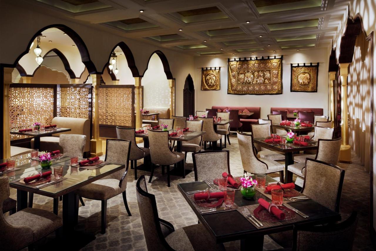 Voco - Riyadh, An Ihg Hotel - فندق فوكو الرياض, احدى فنادق مجموعة إنتركونتيننتال Екстериор снимка The interior of the restaurant