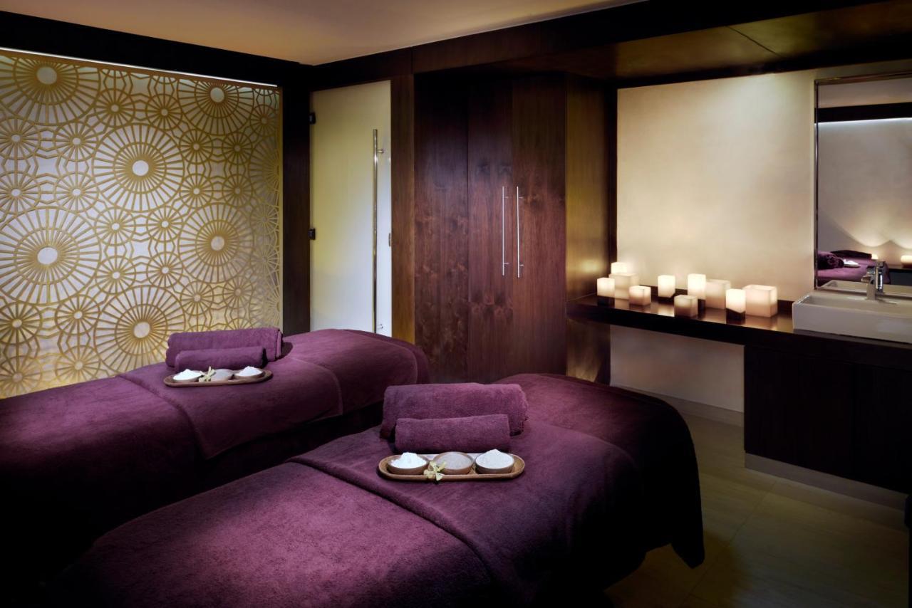 Voco - Riyadh, An Ihg Hotel - فندق فوكو الرياض, احدى فنادق مجموعة إنتركونتيننتال Екстериор снимка The spa at The Dorchester
